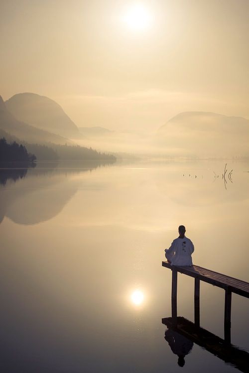 SleepA Tips: Learn how to meditate in 7 steps