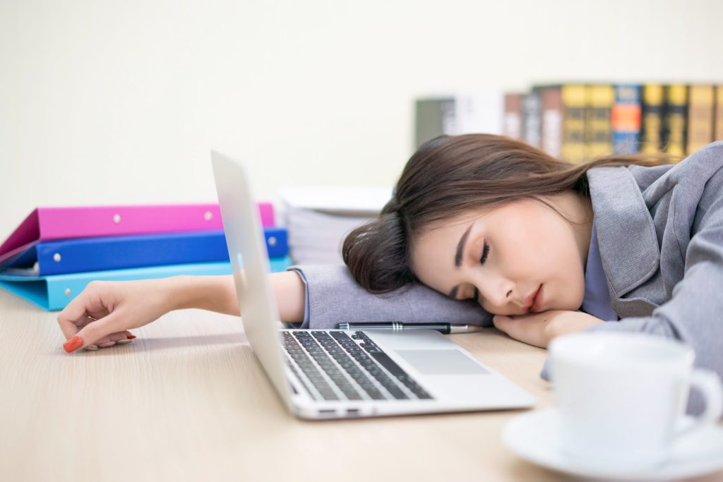 SleepA Tips: 4 reasons you cannot focus at work